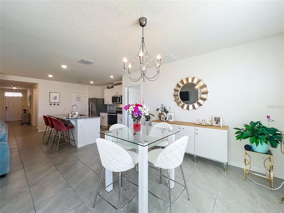 En Venta: $414,900 (3 camas, 2 baños, 1679 Pies cuadrados)