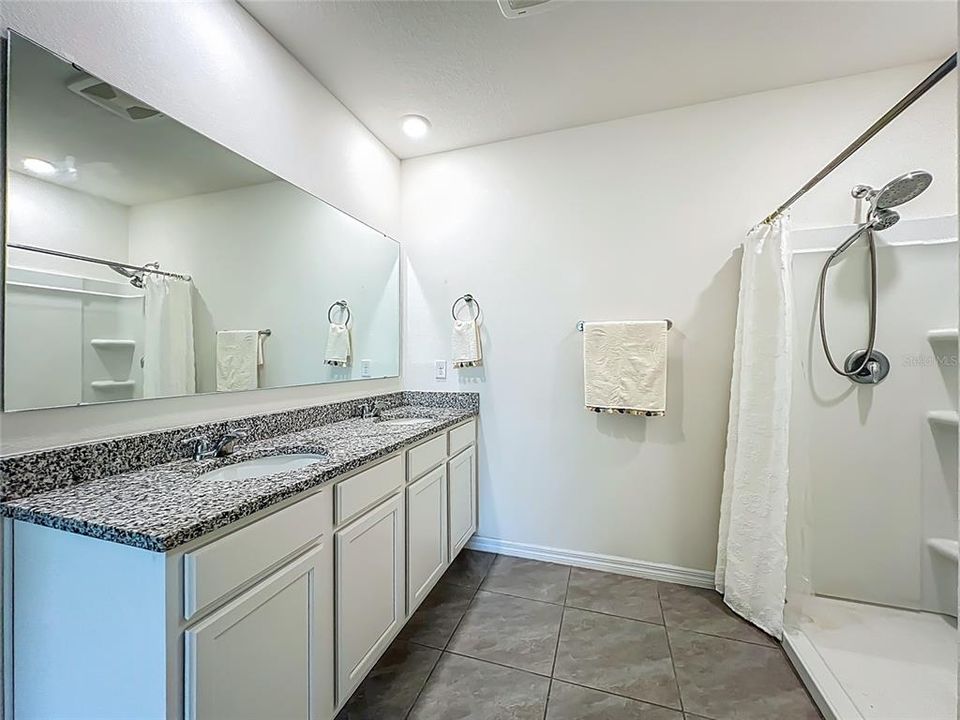 En Venta: $414,900 (3 camas, 2 baños, 1679 Pies cuadrados)