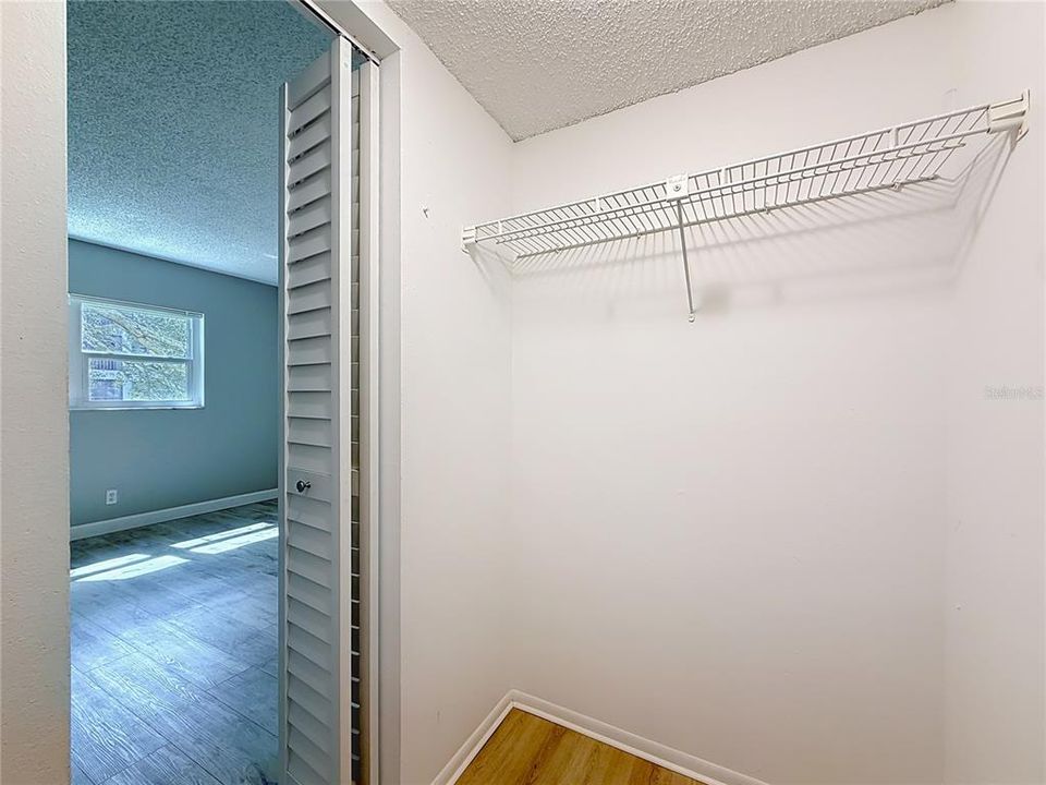 Под контрактом: $155,000 (2 спален, 1 ванн, 840 Квадратных фут)