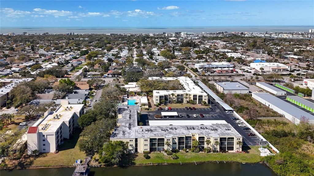 Под контрактом: $155,000 (2 спален, 1 ванн, 840 Квадратных фут)