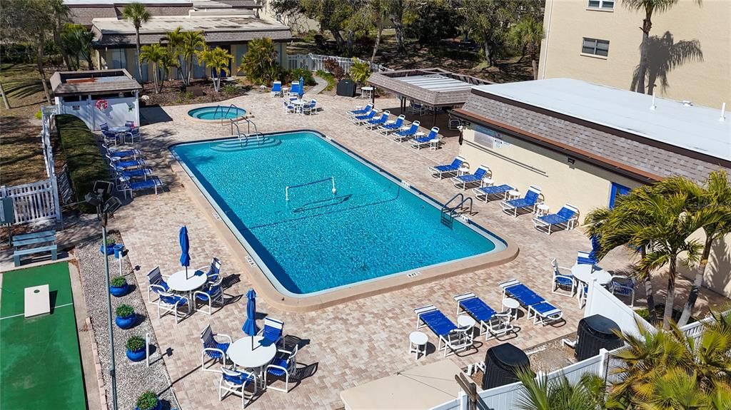 Под контрактом: $155,000 (2 спален, 1 ванн, 840 Квадратных фут)