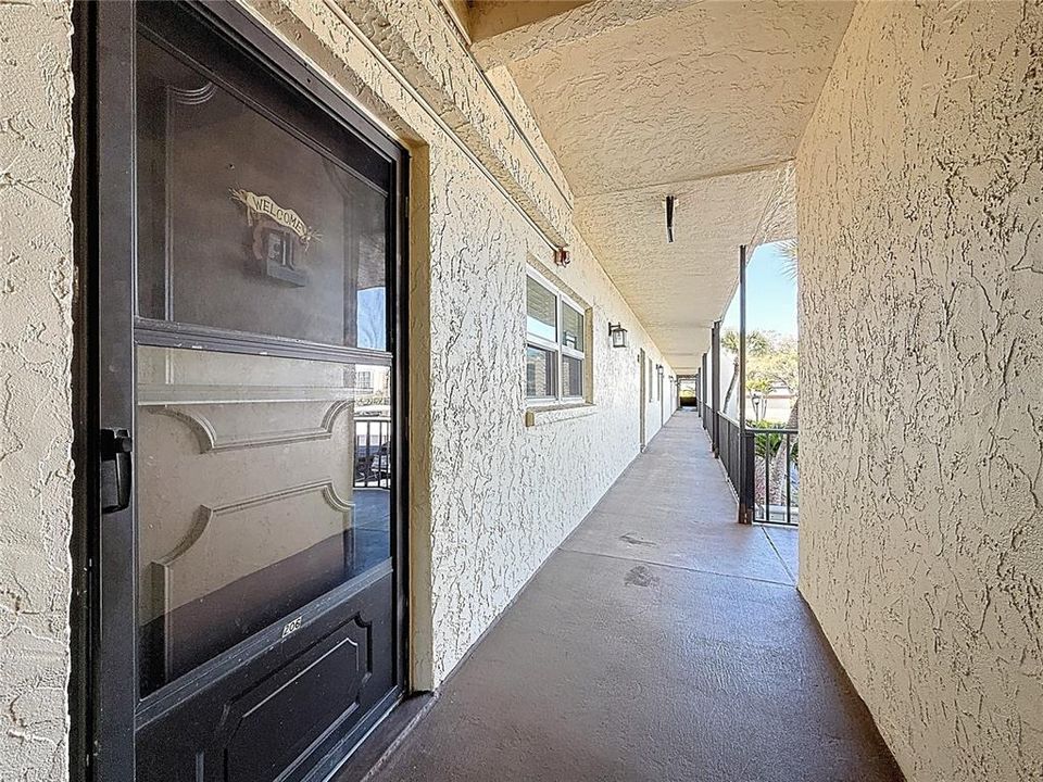 Под контрактом: $155,000 (2 спален, 1 ванн, 840 Квадратных фут)