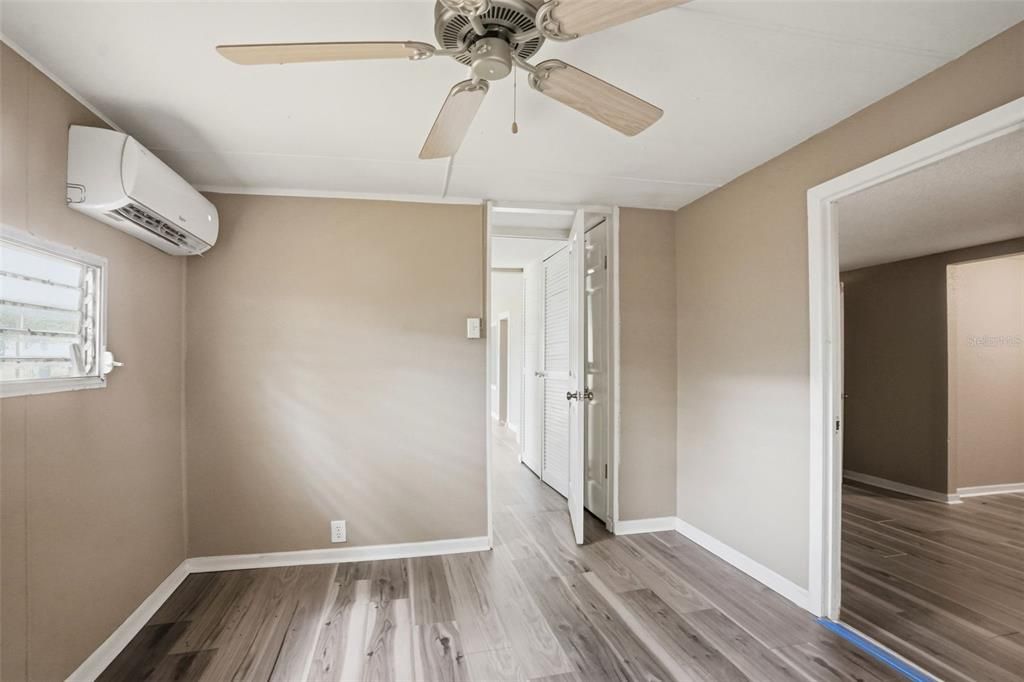 For Sale: $110,000 (2 beds, 1 baths, 664 Square Feet)