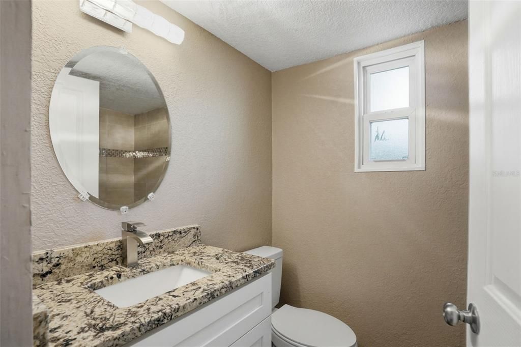 For Sale: $110,000 (2 beds, 1 baths, 664 Square Feet)