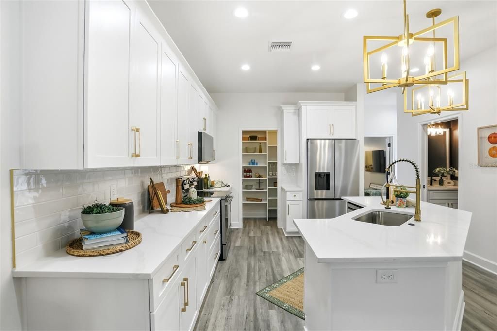 For Sale: $414,900 (4 beds, 2 baths, 2055 Square Feet)