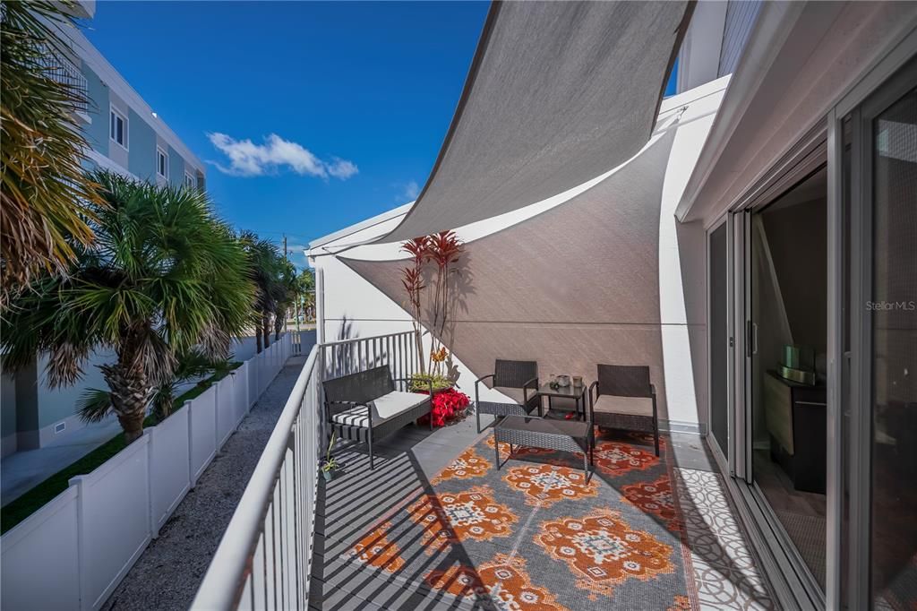 待售: $475,000 (2 贝兹, 2 浴室, 1357 平方英尺)