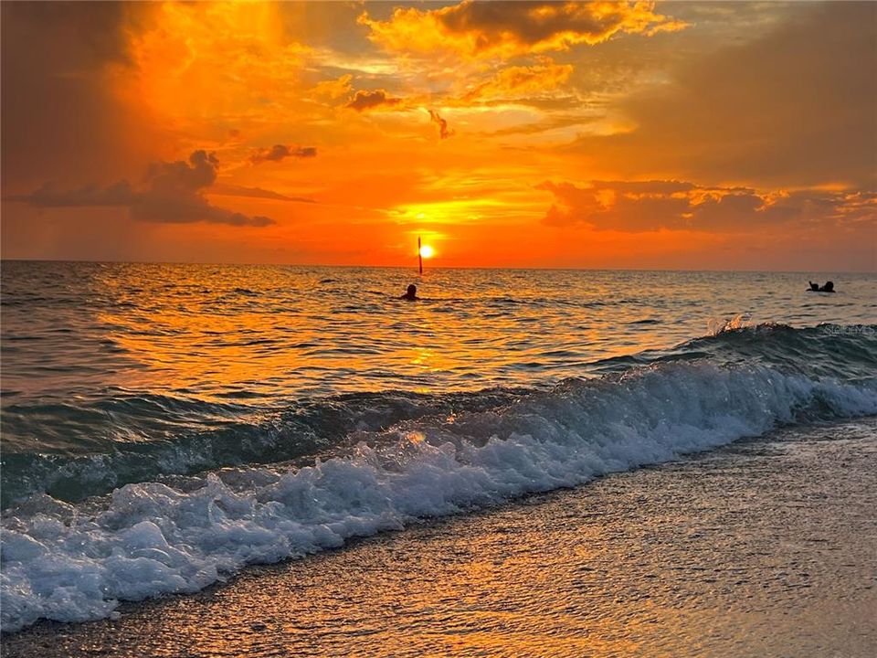 待售: $475,000 (2 贝兹, 2 浴室, 1357 平方英尺)