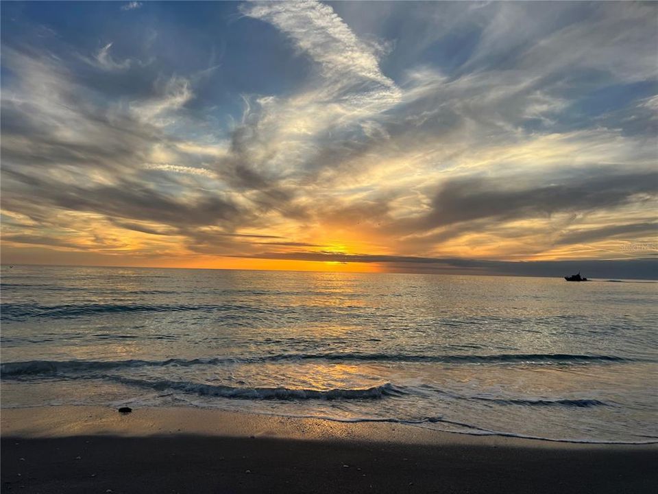 待售: $475,000 (2 贝兹, 2 浴室, 1357 平方英尺)