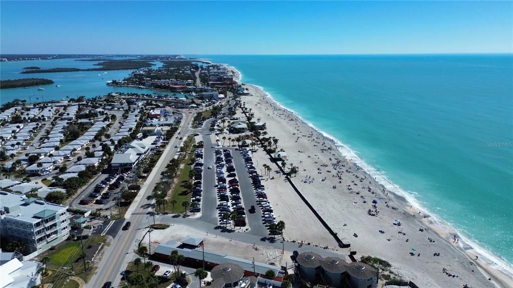 待售: $475,000 (2 贝兹, 2 浴室, 1357 平方英尺)