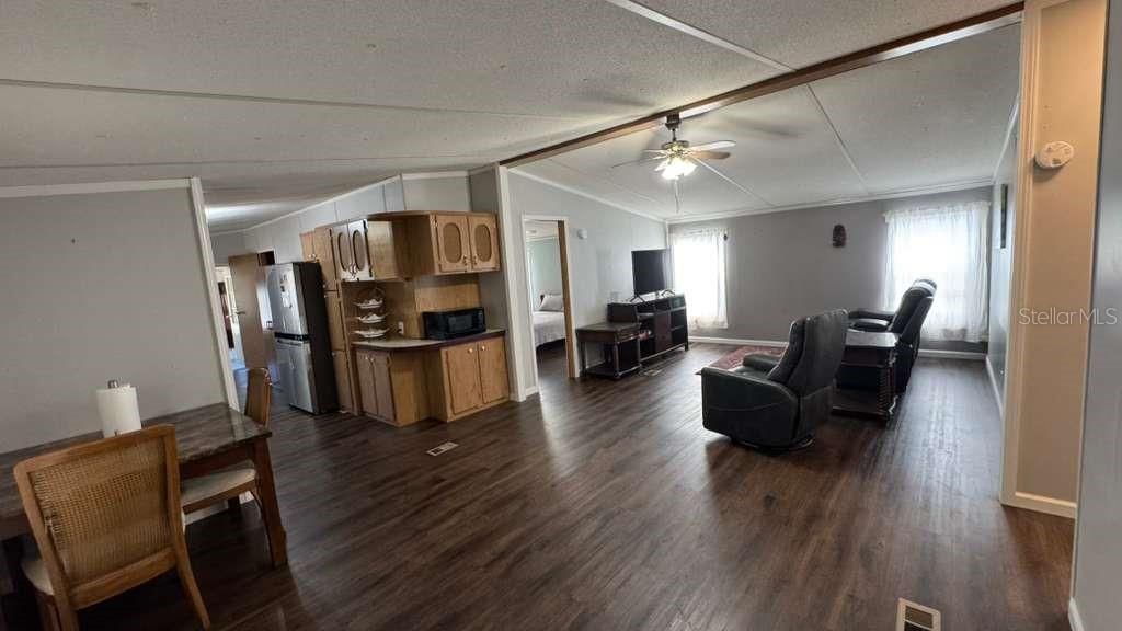 En Venta: $225,000 (3 camas, 2 baños, 1448 Pies cuadrados)