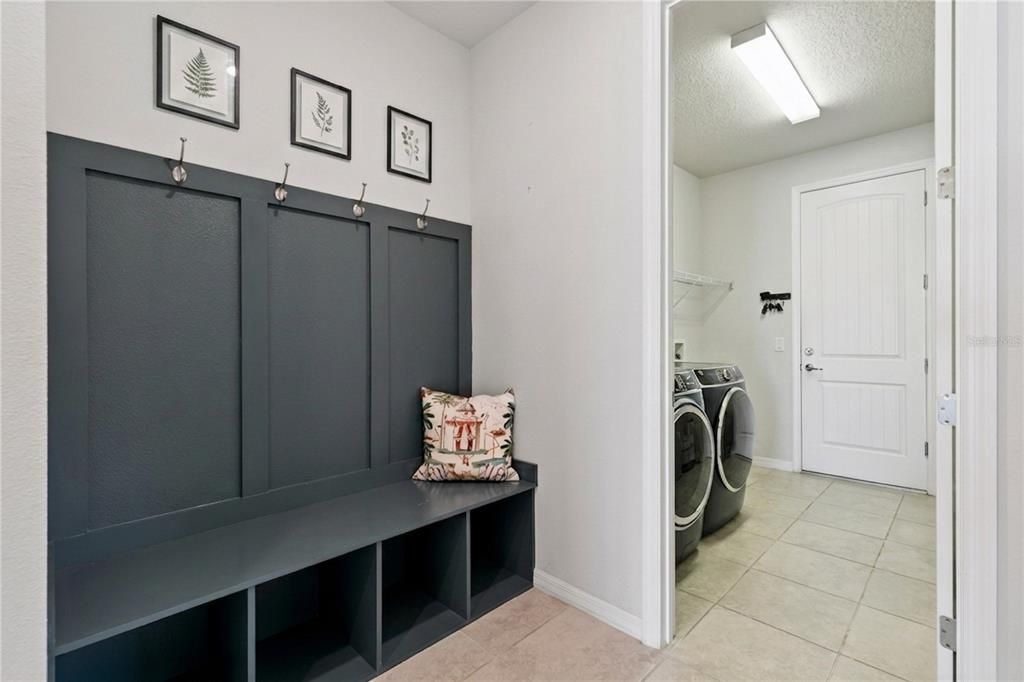 Active With Contract: $725,000 (4 beds, 3 baths, 2707 Square Feet)