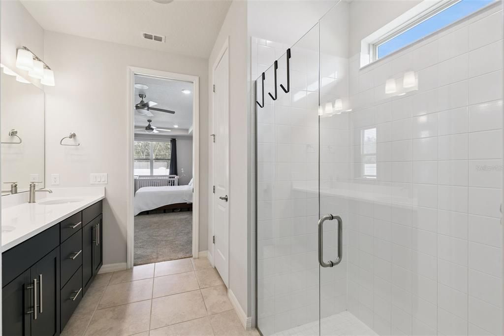 Active With Contract: $725,000 (4 beds, 3 baths, 2707 Square Feet)