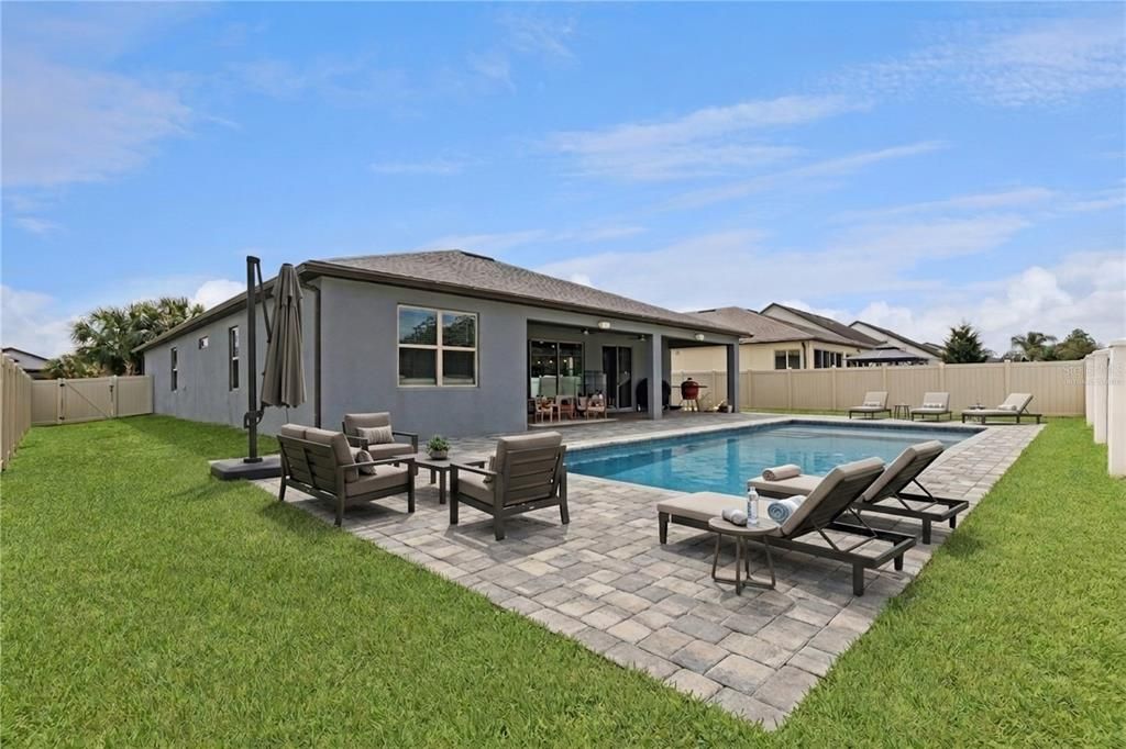 Active With Contract: $725,000 (4 beds, 3 baths, 2707 Square Feet)