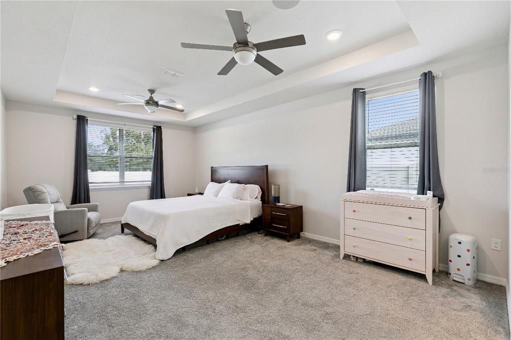 Active With Contract: $725,000 (4 beds, 3 baths, 2707 Square Feet)