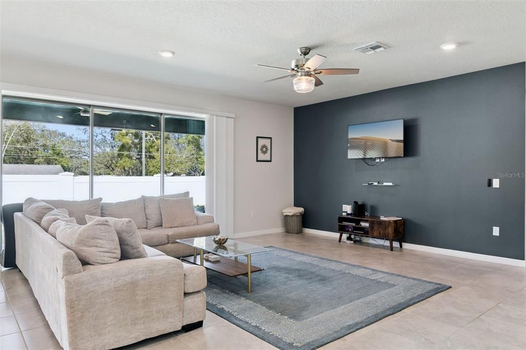 Active With Contract: $725,000 (4 beds, 3 baths, 2707 Square Feet)