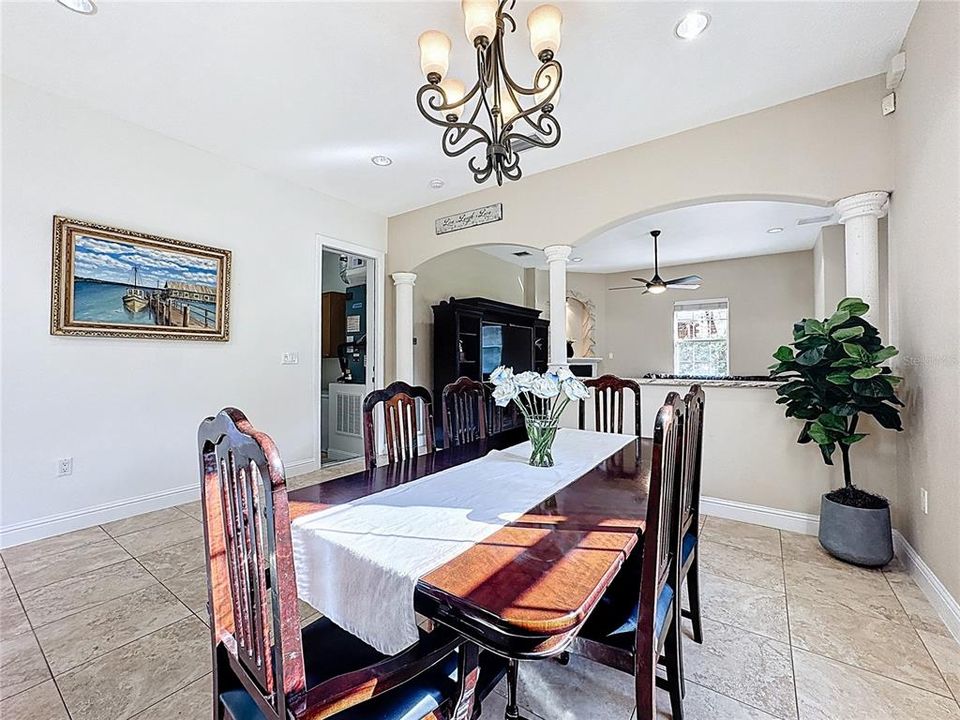 Active With Contract: $872,500 (4 beds, 3 baths, 3164 Square Feet)