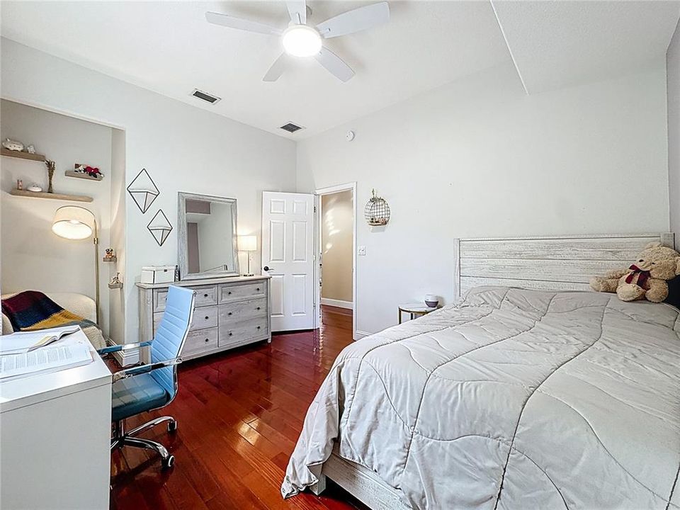 Active With Contract: $872,500 (4 beds, 3 baths, 3164 Square Feet)
