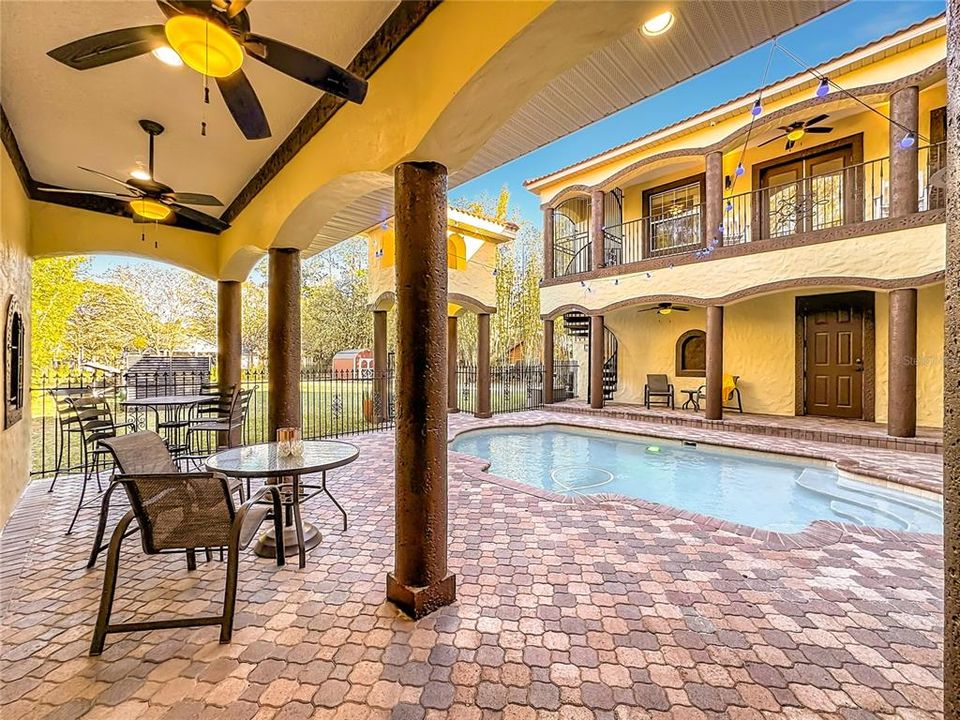 Active With Contract: $872,500 (4 beds, 3 baths, 3164 Square Feet)