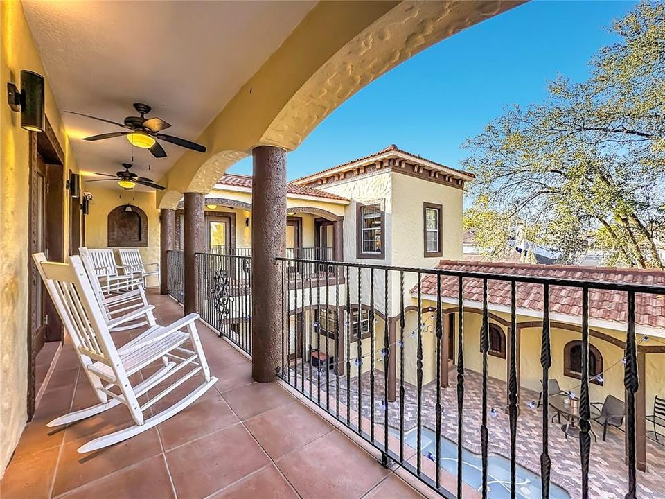 Active With Contract: $872,500 (4 beds, 3 baths, 3164 Square Feet)