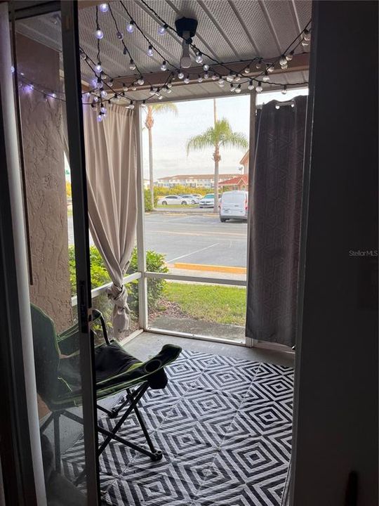 En Venta: $154,900 (2 camas, 2 baños, 930 Pies cuadrados)