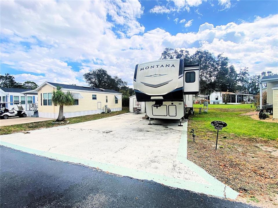 На продажу: $52,500 (0.06 acres)