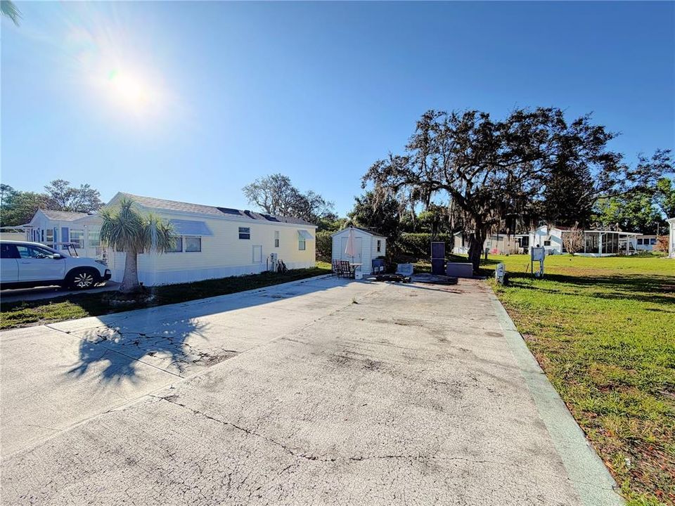 На продажу: $52,500 (0.06 acres)