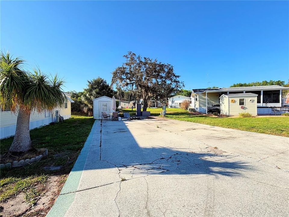 На продажу: $52,500 (0.06 acres)