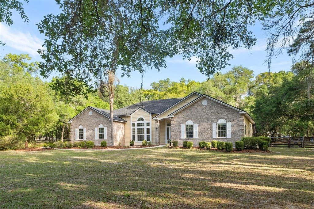 For Sale: $725,000 (4 beds, 2 baths, 2831 Square Feet)