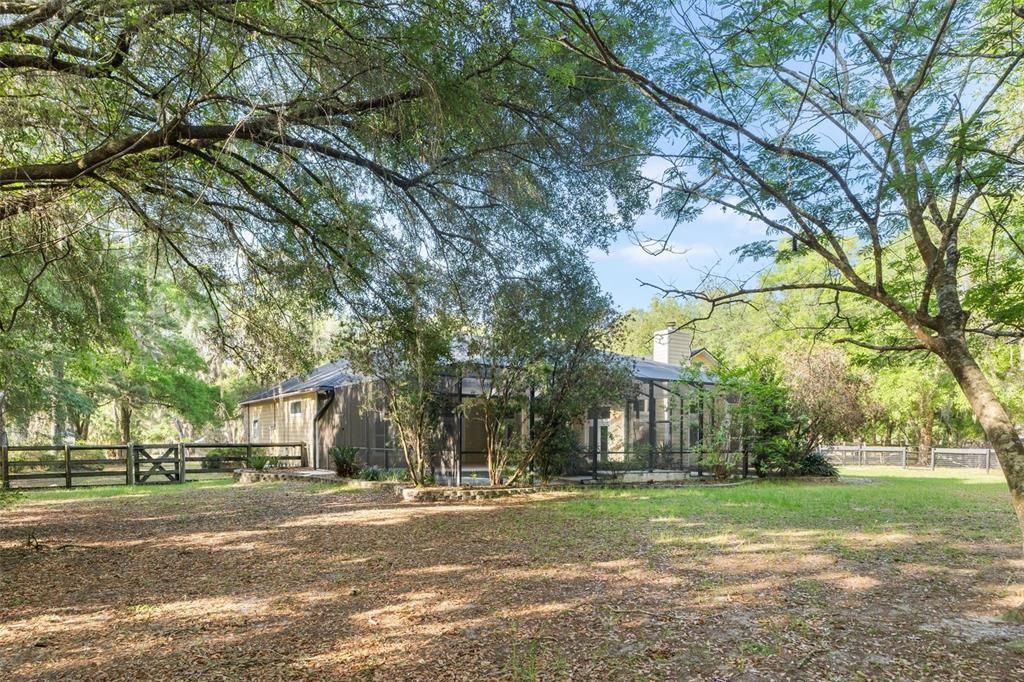 For Sale: $725,000 (4 beds, 2 baths, 2831 Square Feet)