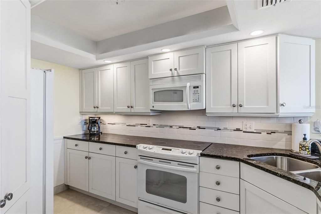 Activo con contrato: $595,000 (2 camas, 2 baños, 1284 Pies cuadrados)