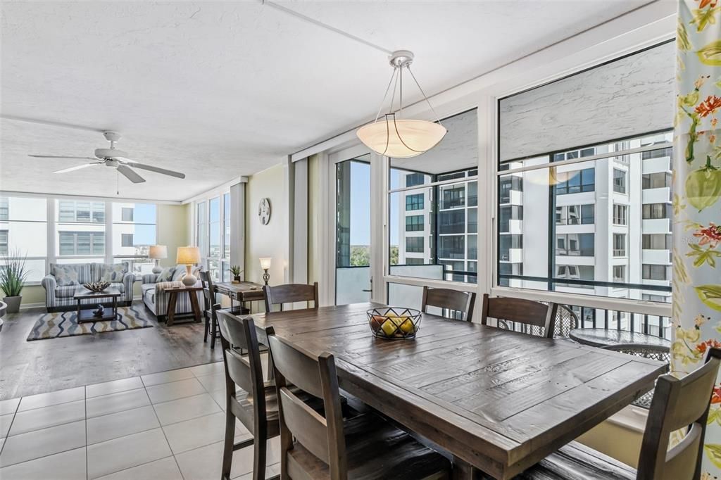 Activo con contrato: $595,000 (2 camas, 2 baños, 1284 Pies cuadrados)