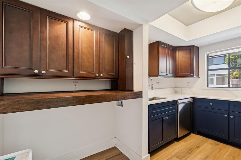 En Venta: $300,000 (2 camas, 2 baños, 1062 Pies cuadrados)