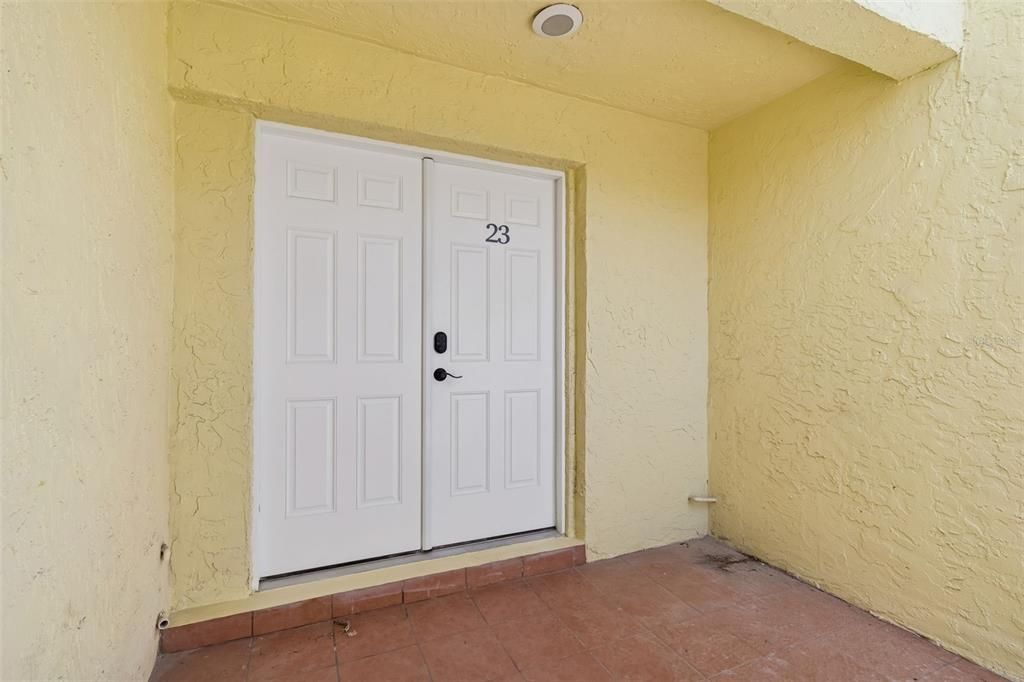 En Venta: $300,000 (2 camas, 2 baños, 1062 Pies cuadrados)