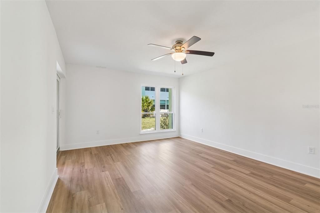 En Venta: $300,000 (2 camas, 2 baños, 1062 Pies cuadrados)