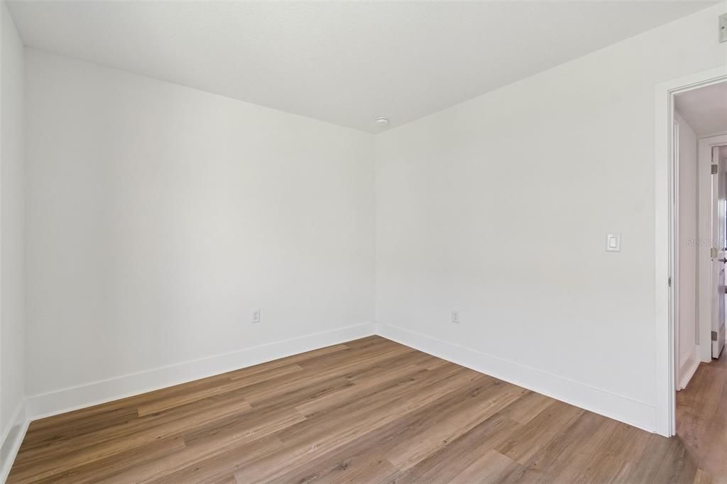 En Venta: $300,000 (2 camas, 2 baños, 1062 Pies cuadrados)