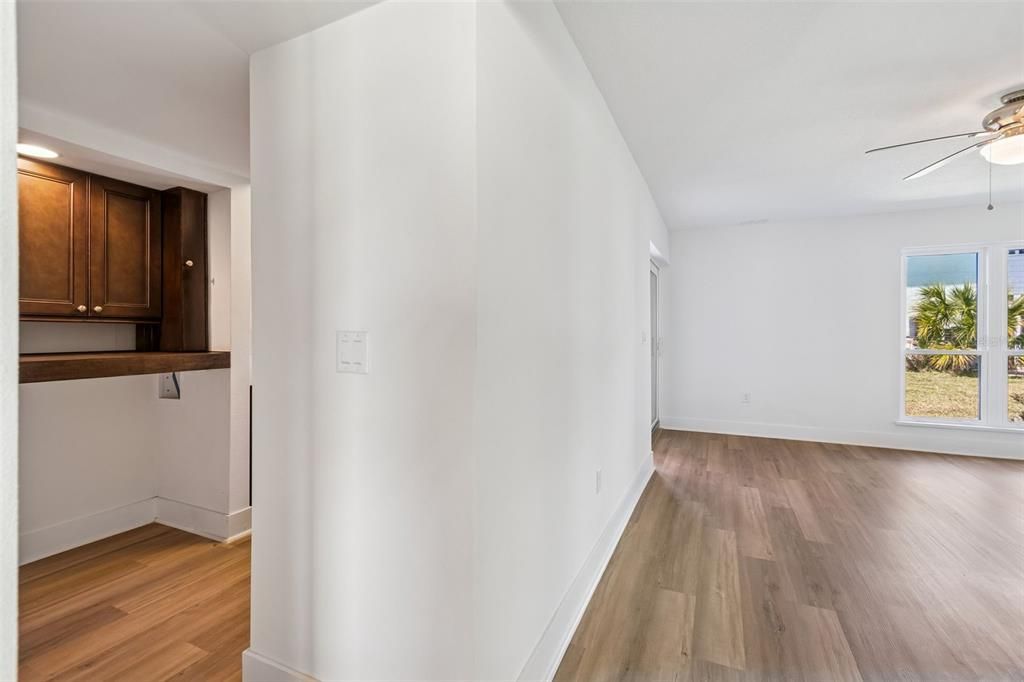 En Venta: $300,000 (2 camas, 2 baños, 1062 Pies cuadrados)