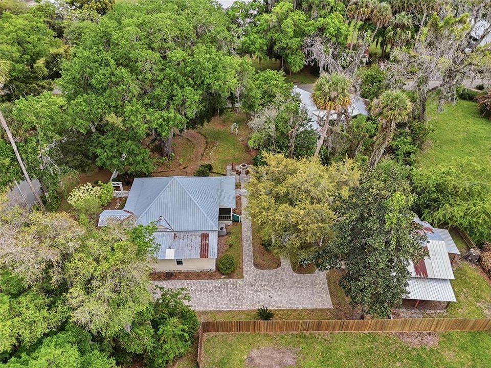For Sale: $375,000 (3 beds, 2 baths, 1774 Square Feet)