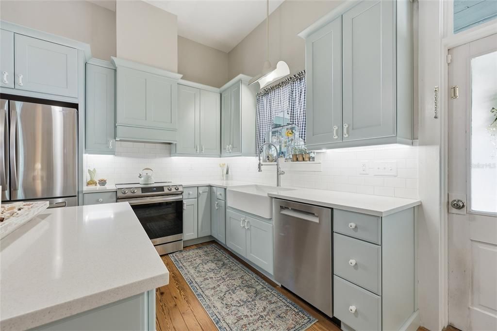 For Sale: $375,000 (3 beds, 2 baths, 1774 Square Feet)
