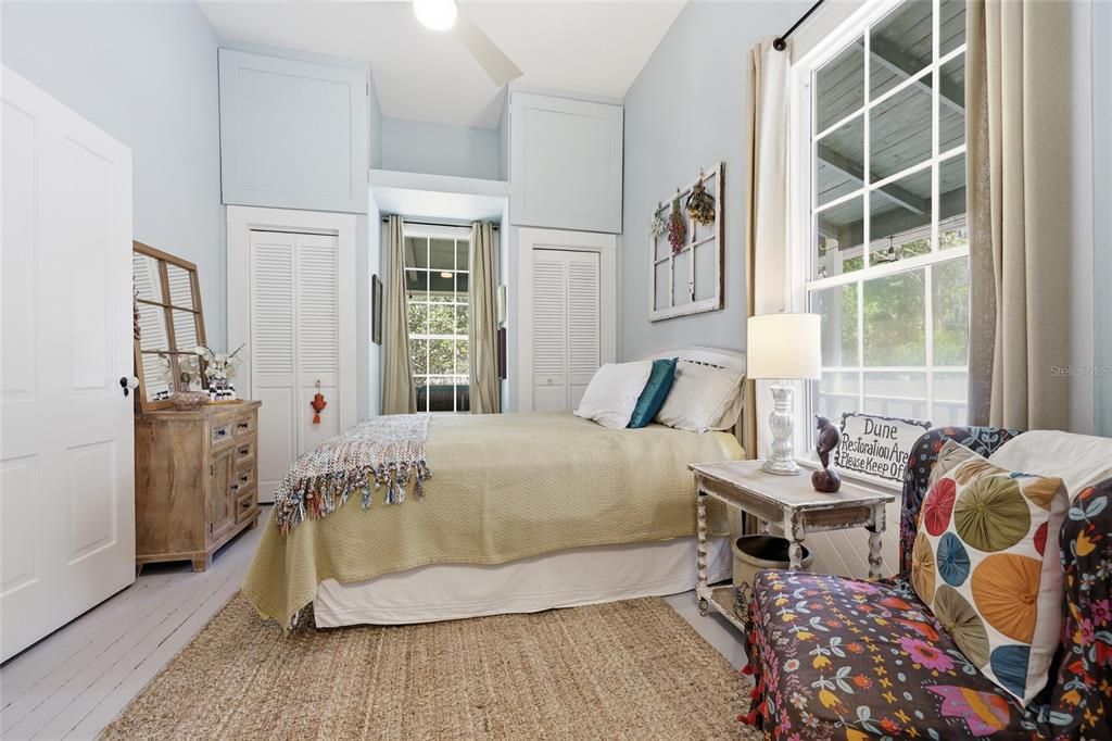 For Sale: $375,000 (3 beds, 2 baths, 1774 Square Feet)