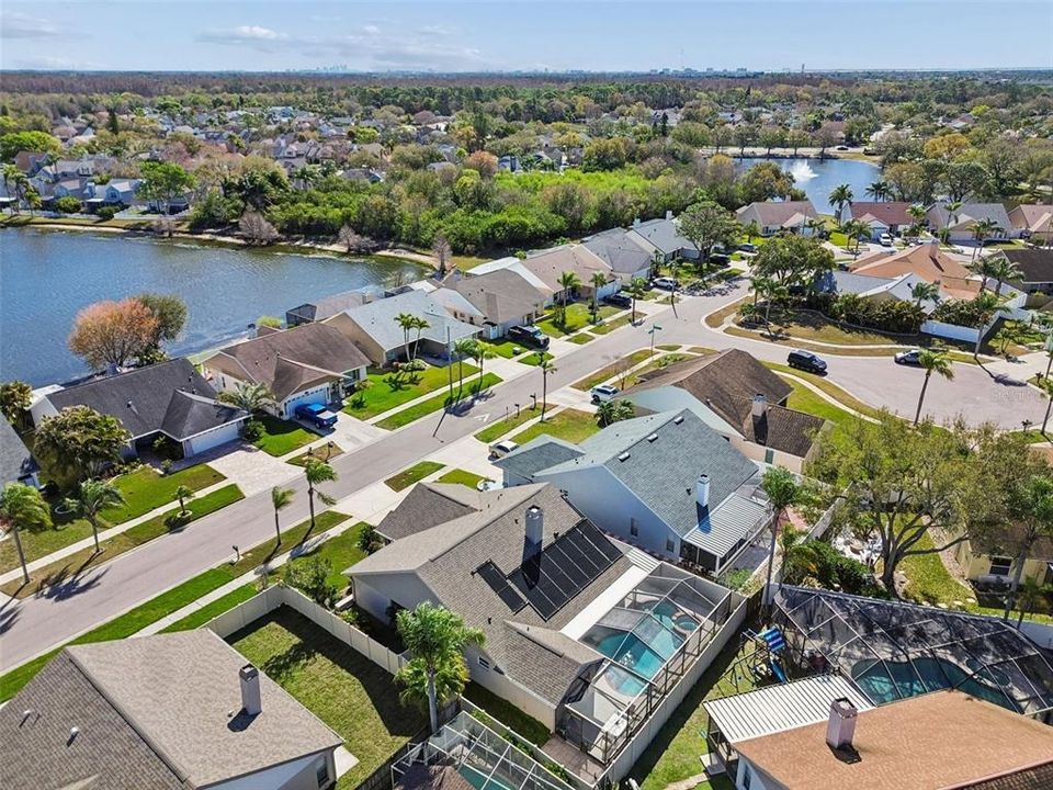 Под контрактом: $479,900 (3 спален, 2 ванн, 1695 Квадратных фут)