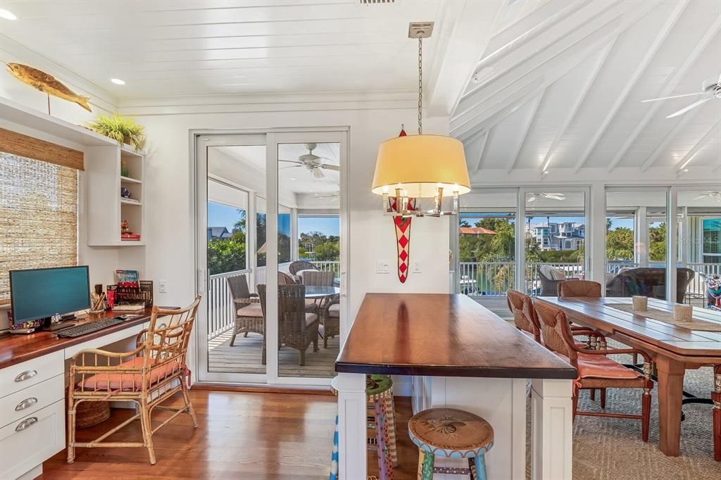 For Sale: $5,300,000 (3 beds, 2 baths, 2715 Square Feet)