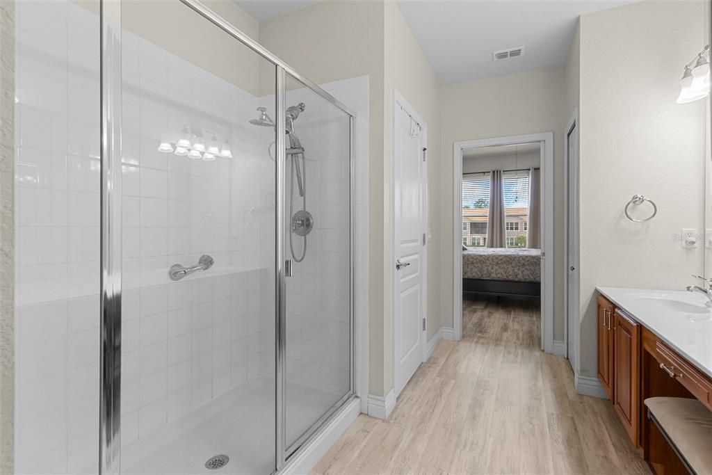 待售: $300,000 (3 贝兹, 2 浴室, 1826 平方英尺)