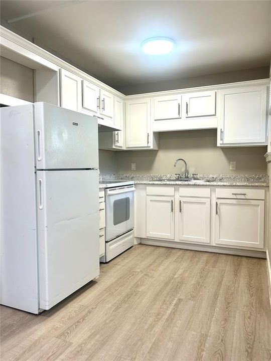 For Rent: $1,100 (1 beds, 1 baths, 700 Square Feet)
