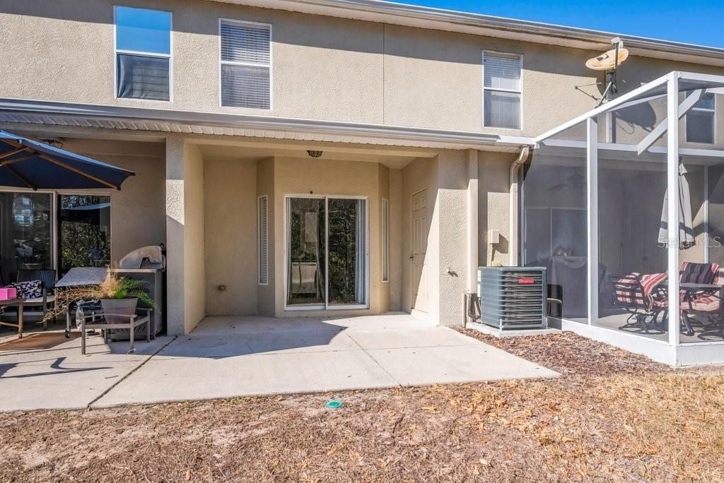 Activo con contrato: $255,000 (3 camas, 2 baños, 1383 Pies cuadrados)