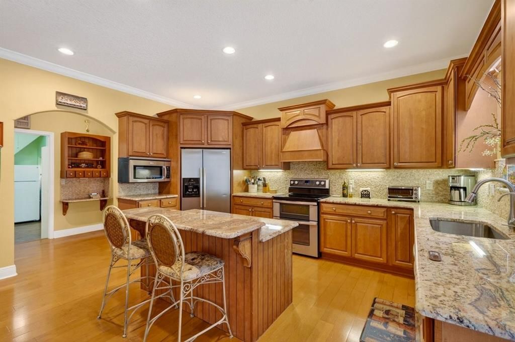 На продажу: $699,900 (5 спален, 4 ванн, 3317 Квадратных фут)