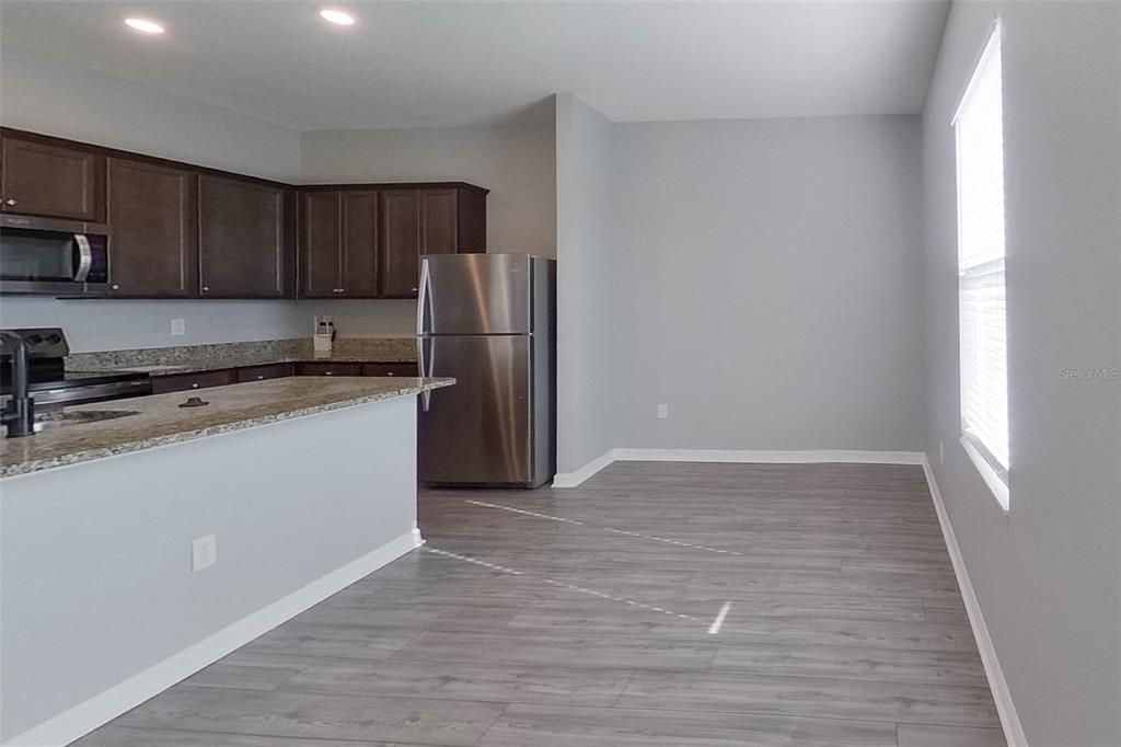 For Rent: $2,495 (5 beds, 3 baths, 2268 Square Feet)