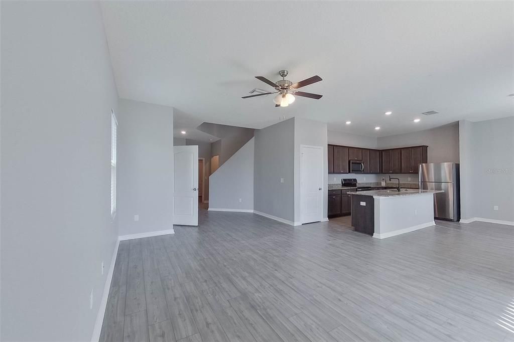 For Rent: $2,495 (5 beds, 3 baths, 2268 Square Feet)