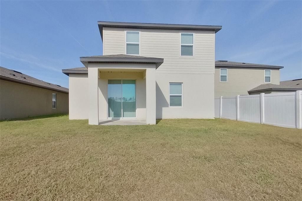 For Rent: $2,495 (5 beds, 3 baths, 2268 Square Feet)