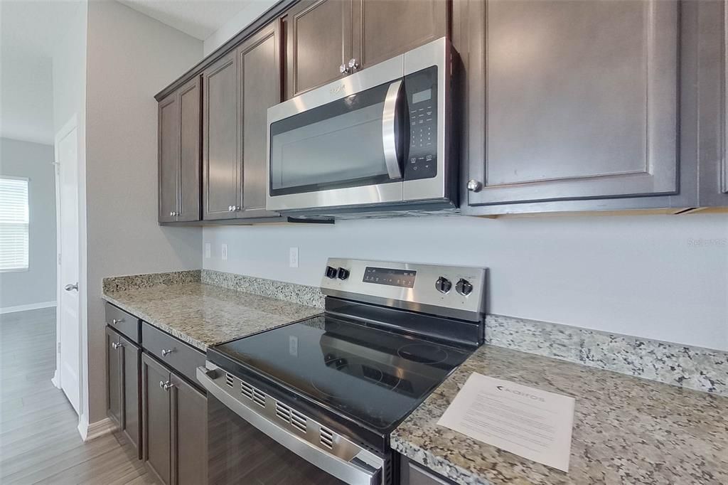 For Rent: $2,495 (5 beds, 3 baths, 2268 Square Feet)