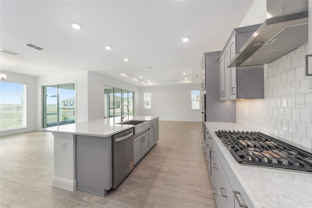 For Sale: $536,225 (2 beds, 2 baths, 2145 Square Feet)